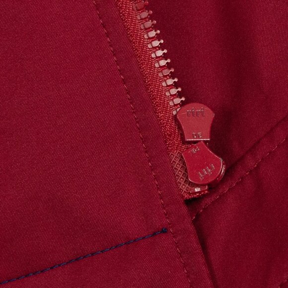 PRADA SPORT BURGUNDY JACEKT WITH REMOVABLE SLEEVES - Picture 4 of 13